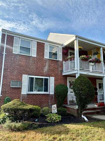 260-08 74 Avenue, Glen Oaks, NY 11426