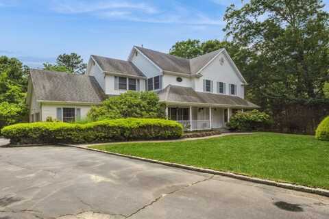 8 Willimatic Court, Shoreham, NY 11786