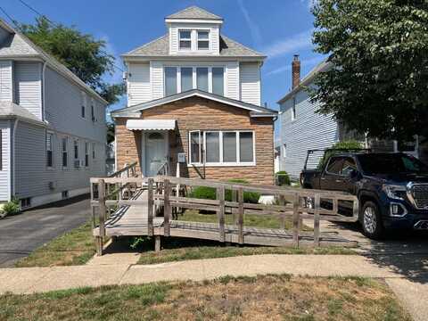 56 Fendale Street, Franklin Square, NY 11010