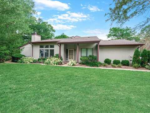 19 S Club Drive, Jericho, NY 11753