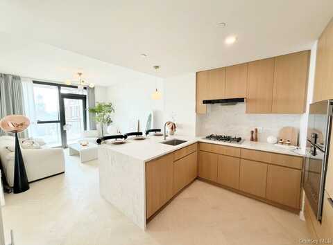 133-25 37 Avenue, Flushing, NY 11354