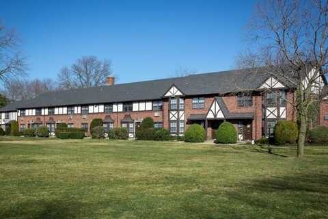 1525 August Road, North Babylon, NY 11703