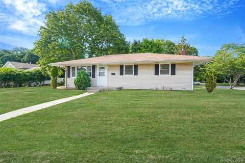 3 Radburn Lane, Port Jefferson Station, NY 11776