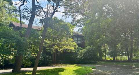 34 Warner Road, Huntington, NY 11743