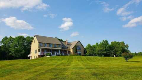 102 Water Street, Guilford, ME 04443