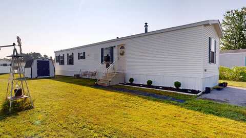 94 Heather Drive, Lewiston, ME 04240