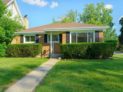 837 Wilcox Avenue, Mundelein, IL 60060