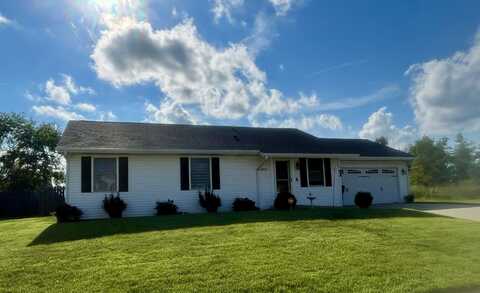 1022 N Fox Run, Villa Grove, IL 61956