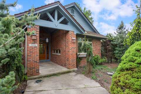 2806 Oakmont Court, Champaign, IL 61821