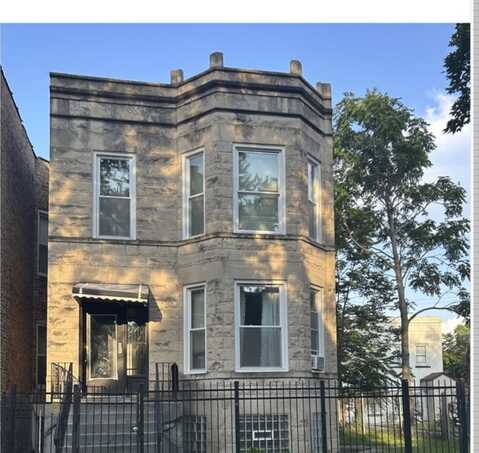 6827 S Langley Avenue, Chicago, IL 60637