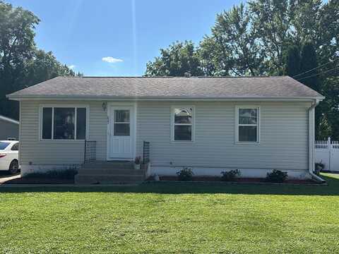623 Fourth Avenue, Dixon, IL 61021