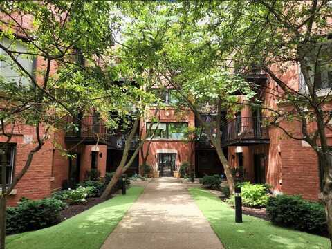 5942 S king Drive, Chicago, IL 60637