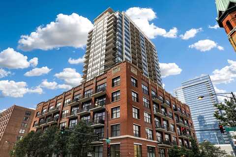 210 S Desplaines Street, Chicago, IL 60661