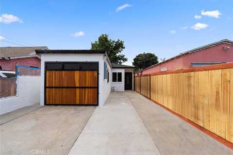 9517 Grape St, Los Angeles, CA 90608