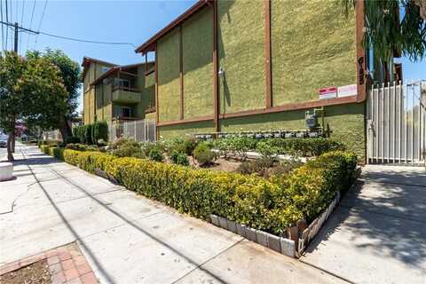 6155 Reseda, Tarzana, CA 91335