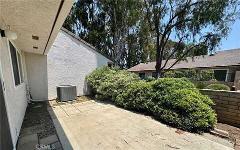 4 Dogwood N, Irvine, CA 92612