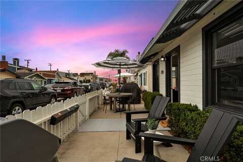 215 29th Street, Newport Beach, CA 92663