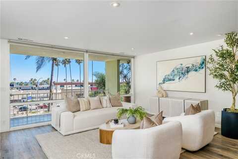 3901 E Livingston Drive, Long Beach, CA 90803