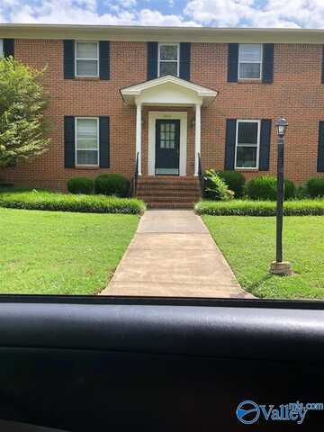 8204 Willowbrook Circle, Huntsville, AL 35802