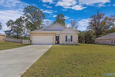 518 Wolf Trace, Hartselle, AL 35640