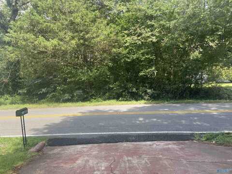 **na** Padenreich Avenue, Gadsden, AL 35903