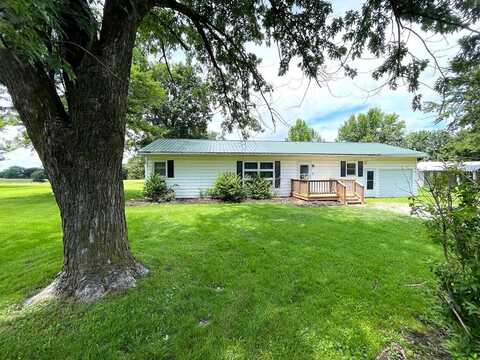 28897 Westwood Dr., Macon, MO 63552