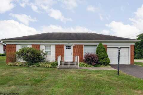 102 Seemont Drive, Kingwood, WV 26537