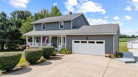 6416 Fernlane Circle NE, Hartville, OH 44632