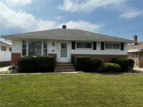 15512 Shirley Avenue, Maple Heights, OH 44137