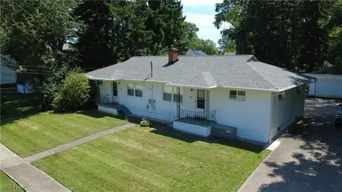 304/306 Erie Street, Cuyahoga Falls, OH 44221