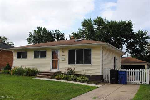 19505 Parkmount Avenue, Cleveland, OH 44135