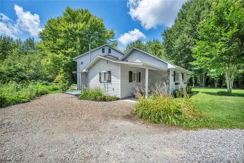 10982 Root Road, Columbia Station, OH 44028