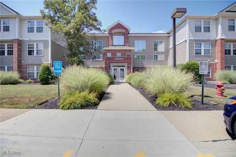 23004 Chandlers Lane, Olmsted Falls, OH 44138