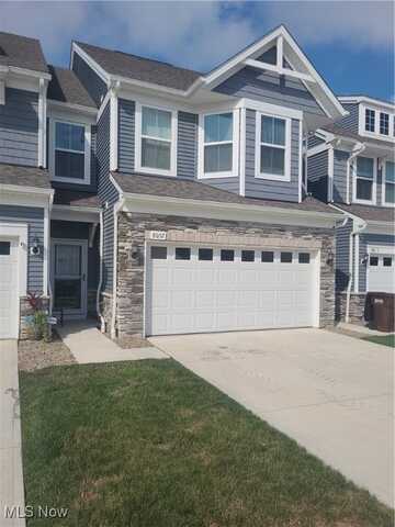 805 Dipper Lane unit: 2, Aurora, OH 44202