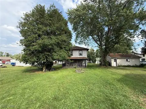 1221 Eastport Avenue, Uhrichsville, OH 44683