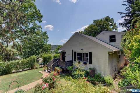 34 N Railroad, Mahwah, NJ 07430