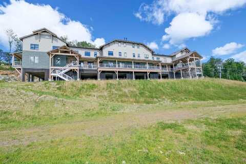 37 Village Center Road, Ludlow, VT 05149
