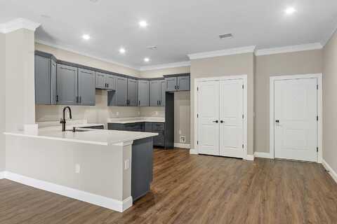 10100 S Willow Street, Manchester, NH 03103