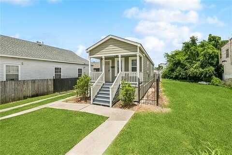 2323 S DERBIGNY Street, New Orleans, LA 70125