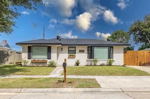 2305 VERONICA Drive, Chalmette, LA 70043