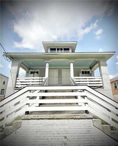 2408 FRANKLIN Avenue, New Orleans, LA 70117