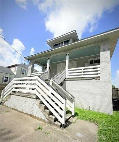 2410 FRANKLIN Avenue, New Orleans, LA 70117