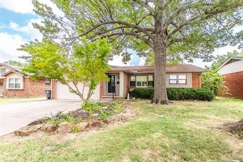 2823 S Hudson Avenue, Tulsa, OK 74114
