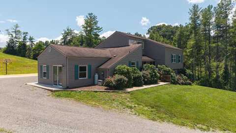 6000 Ferrum Mountain Road, Callaway, VA 24067