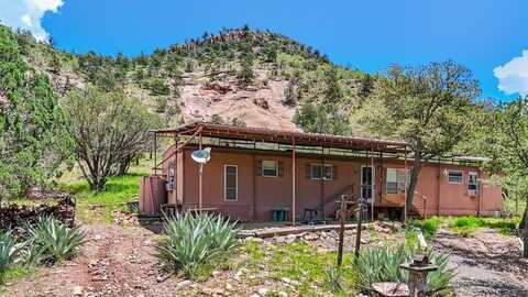 303 Squaw Valley Trail, Fort Davis, TX 79734