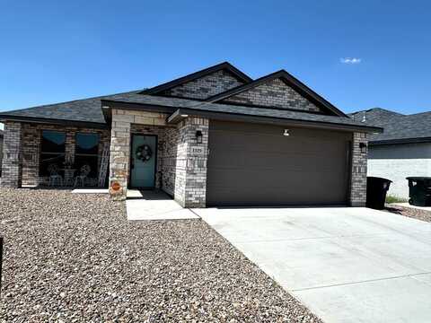 1329 Bourbon St, Odessa, TX 79765
