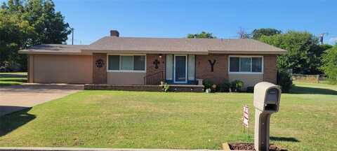 402 E Lincoln Street, Hollis, OK 73550