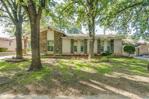 2909 White Oak Lane, Bedford, TX 76021