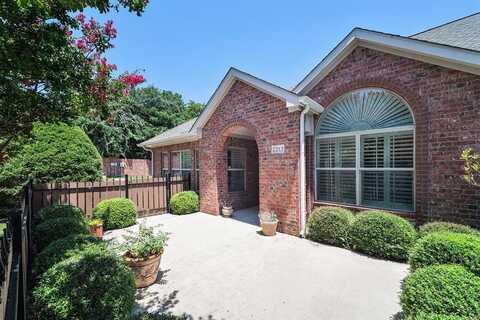 3250 Rosemeade Drive, Fort Worth, TX 76116