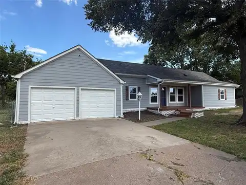 1114 N Oak Street, Leonard, TX 75452